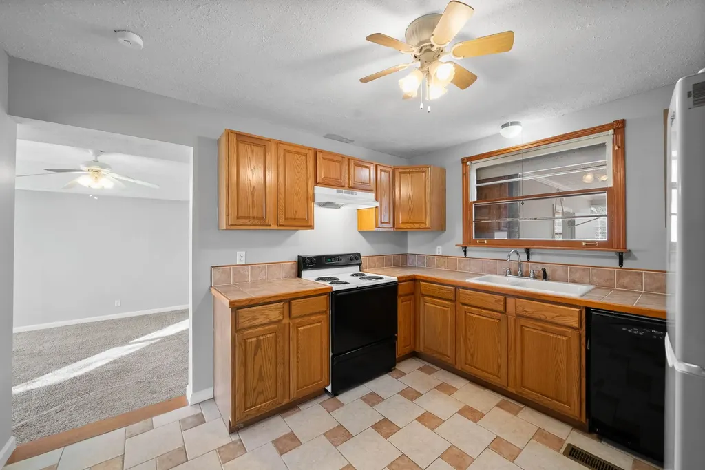 318 Verdun Drive Clarksville TN 37042