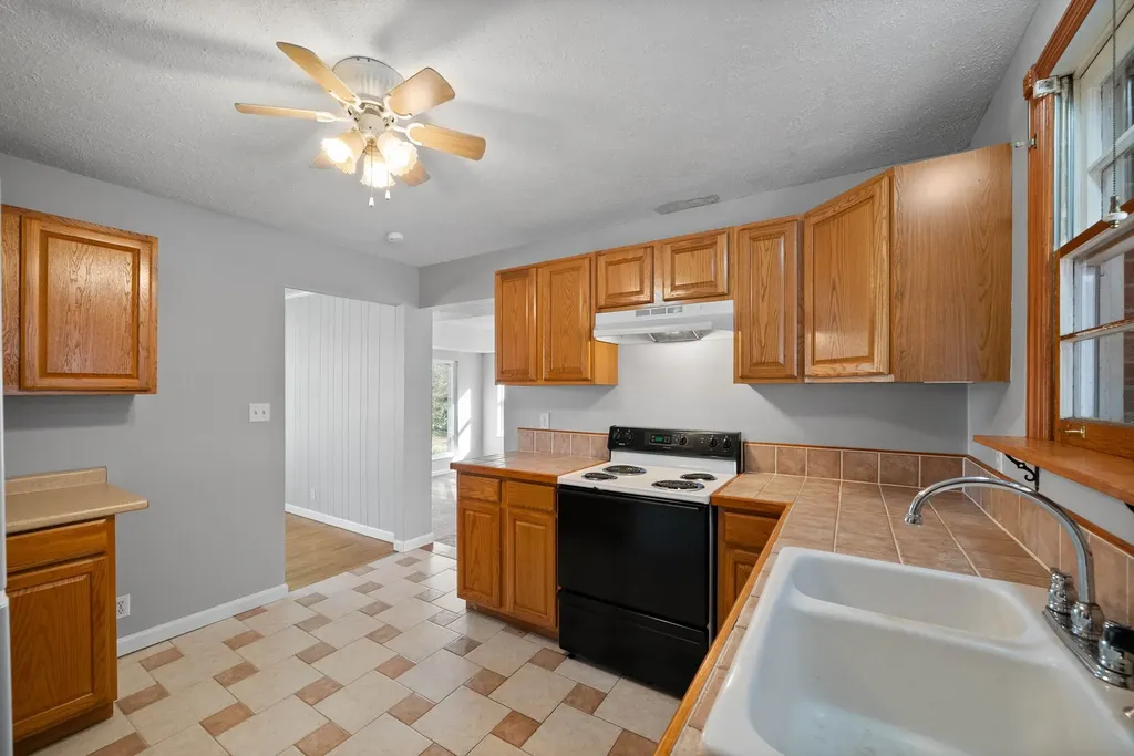 318 Verdun Drive Clarksville TN 37042