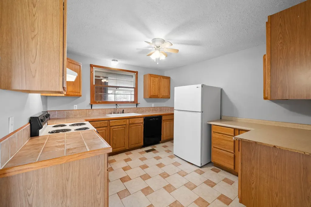 318 Verdun Drive Clarksville TN 37042