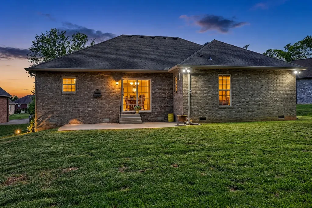 202 Beacon Street Gallatin TN 37066