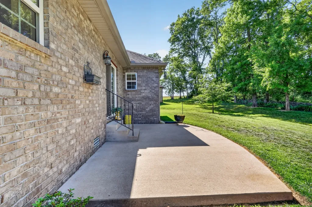 202 Beacon Street Gallatin TN 37066