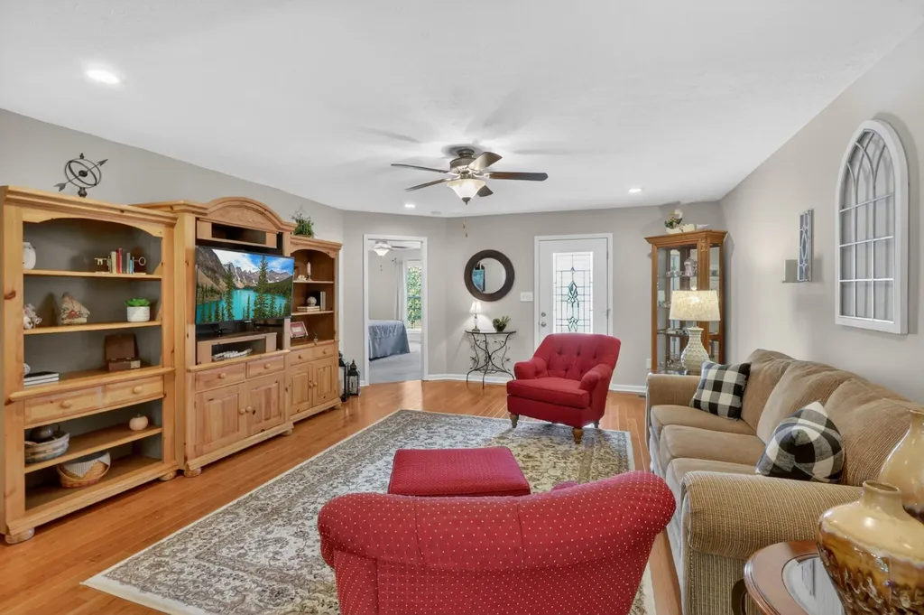 202 Beacon Street Gallatin TN 37066