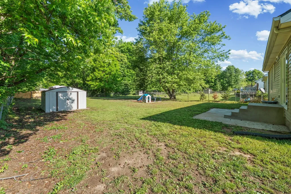 414 Donna Drive Clarksville TN 37042