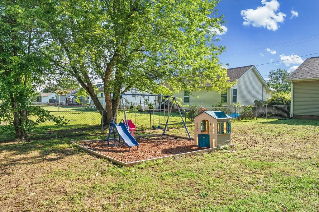 414 Donna Drive Clarksville TN 37042