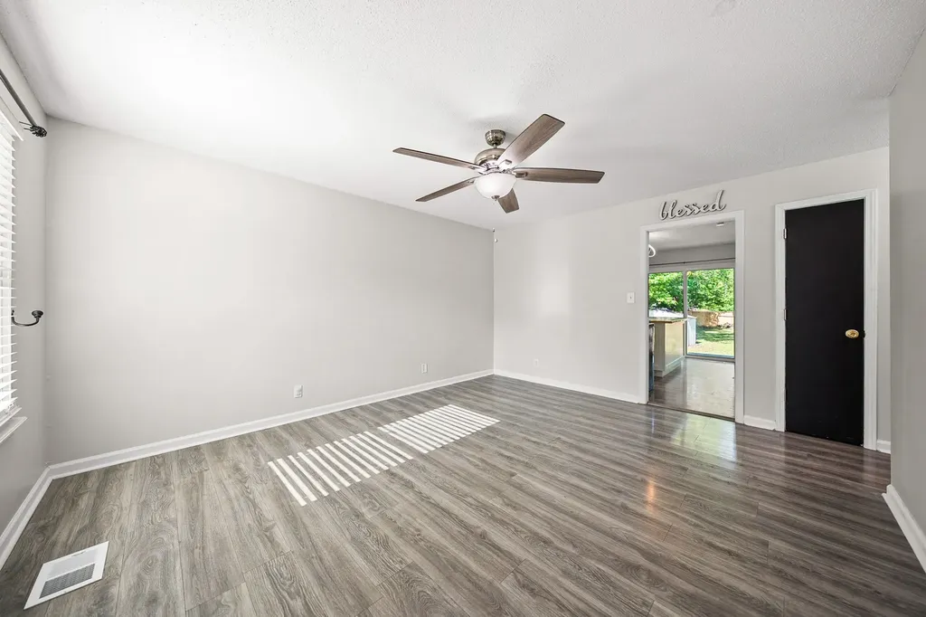 414 Donna Drive Clarksville TN 37042