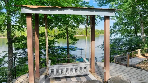 101 Canary Lane Estill Springs TN 37330