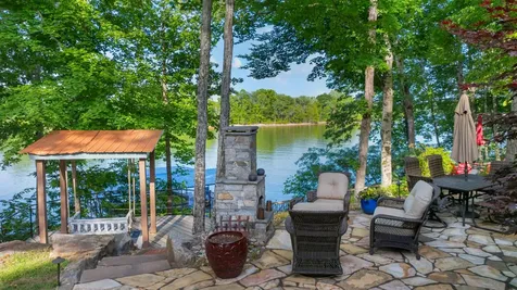 101 Canary Lane Estill Springs TN 37330