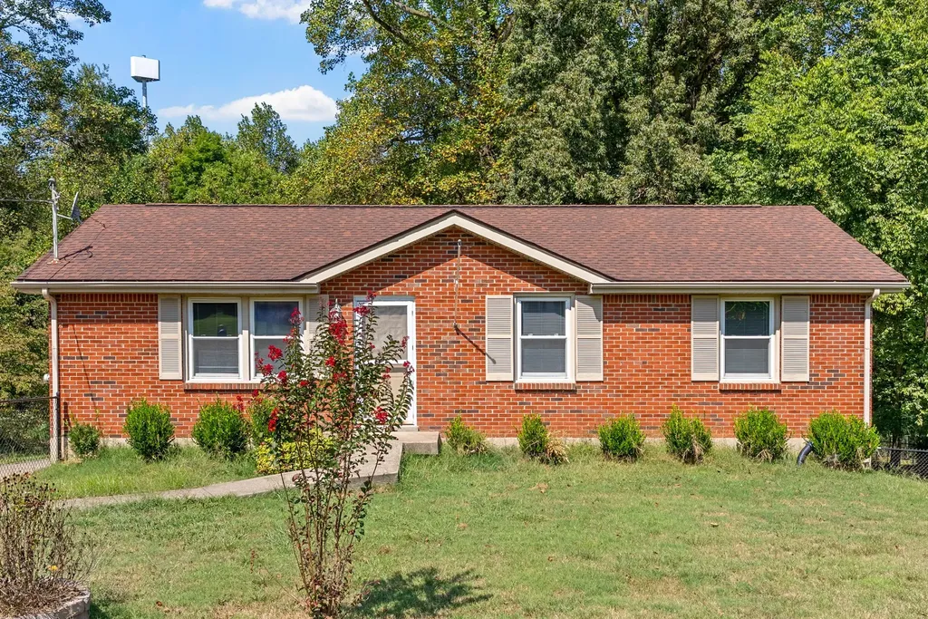809 Pollard Road Clarksville TN 37042