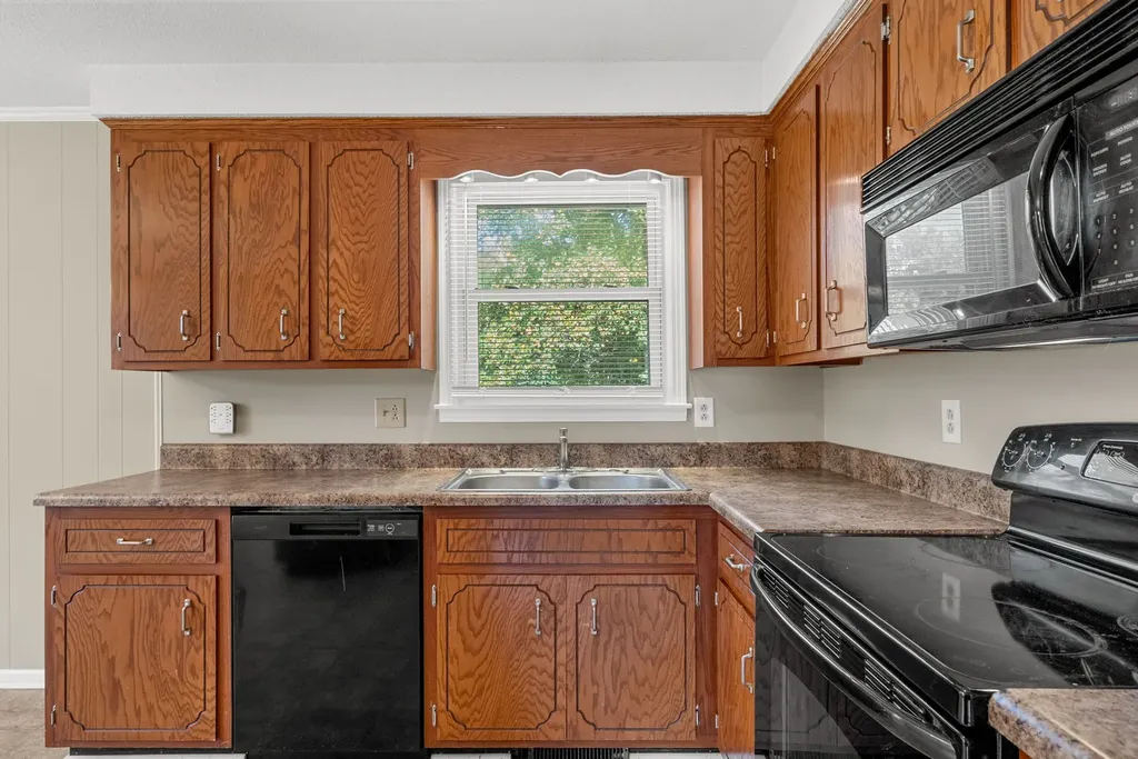 809 Pollard Road Clarksville TN 37042