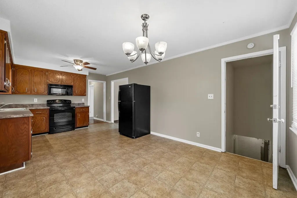 809 Pollard Road Clarksville TN 37042