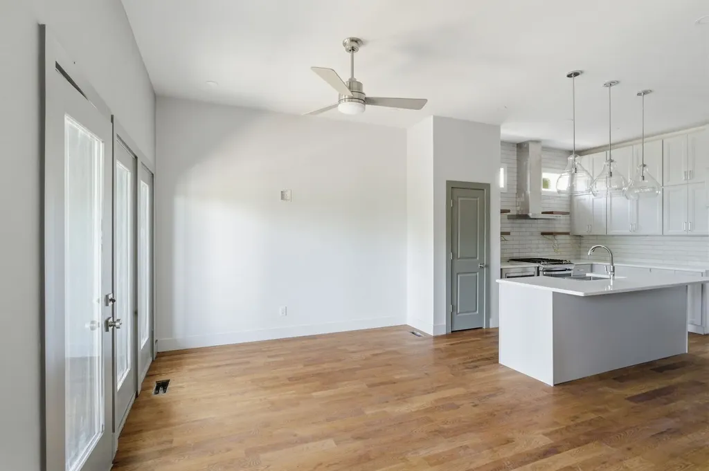 1825 3rd Ave, N Nashville TN 37208