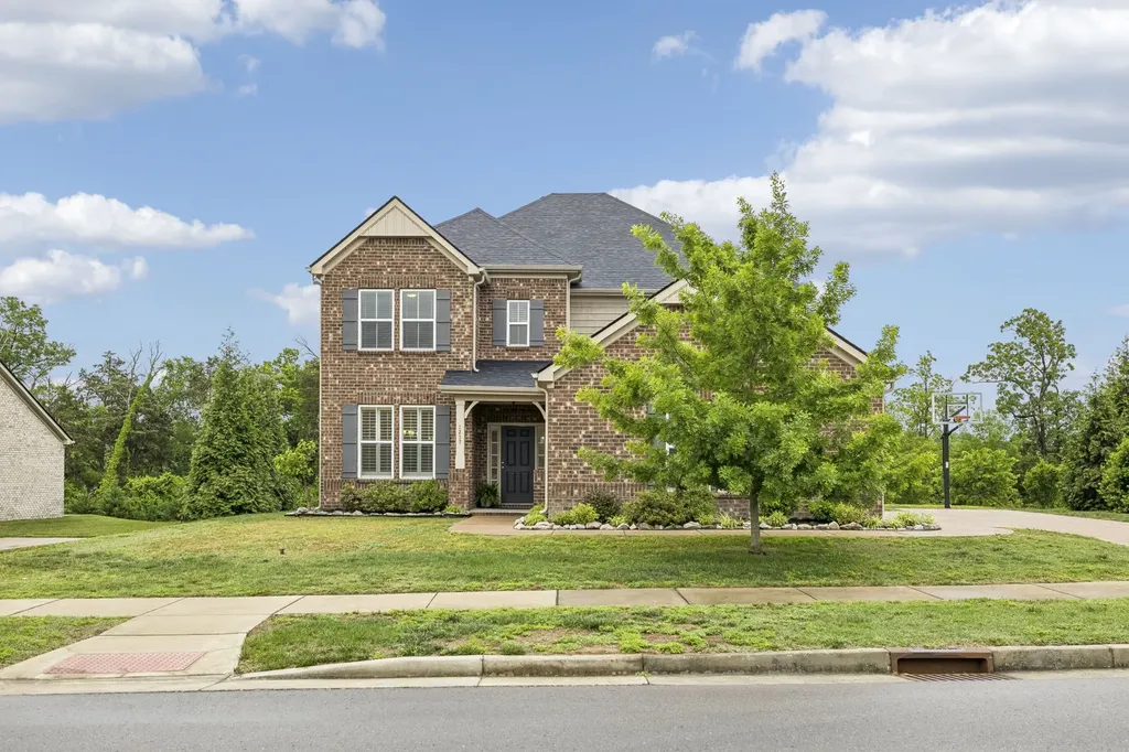 1237 Cressy Lane Brentwood TN 37027