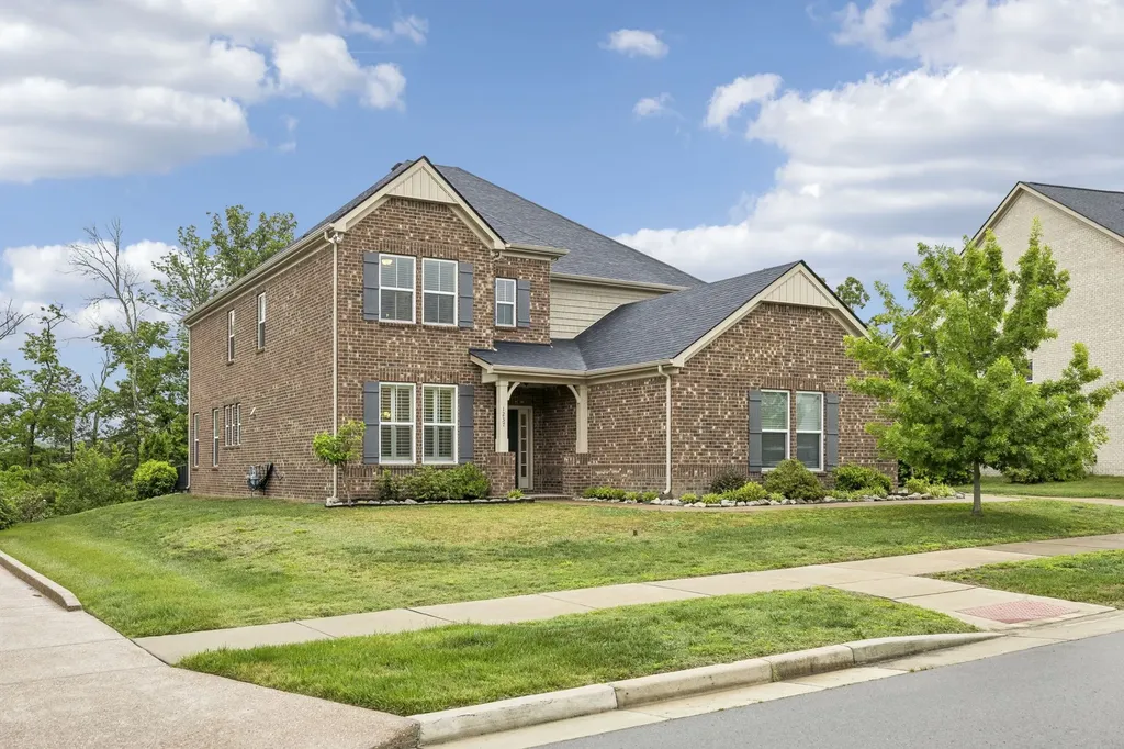 1237 Cressy Lane Brentwood TN 37027