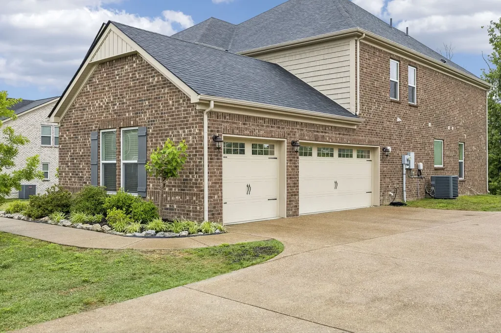 1237 Cressy Lane Brentwood TN 37027