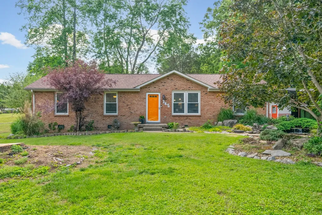 345 Lake Court Drive Clarksville TN 37043