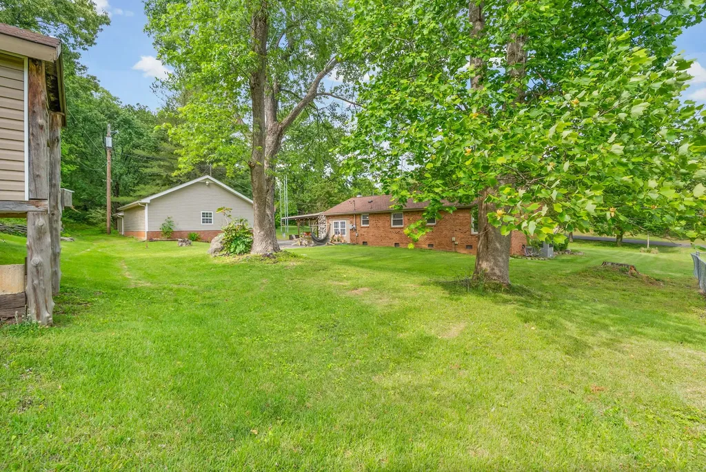 345 Lake Court Drive Clarksville TN 37043
