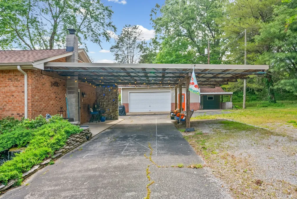 345 Lake Court Drive Clarksville TN 37043