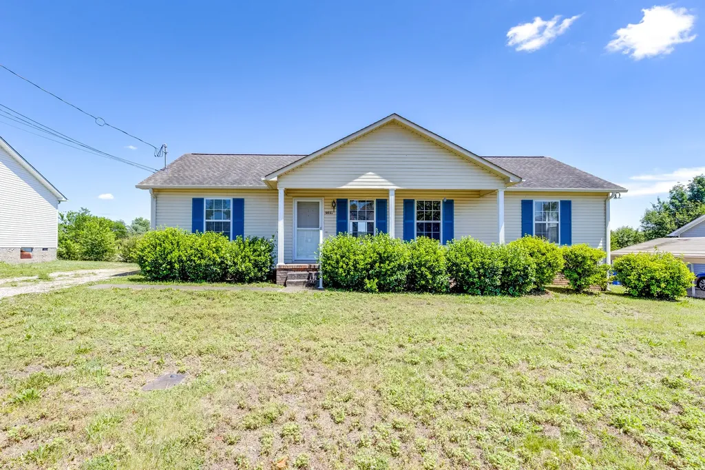 2109 Hollandale Circle Columbia TN 38401