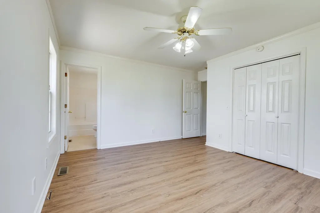 2109 Hollandale Circle Columbia TN 38401
