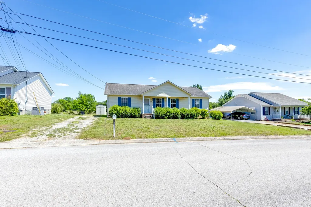 2109 Hollandale Circle Columbia TN 38401