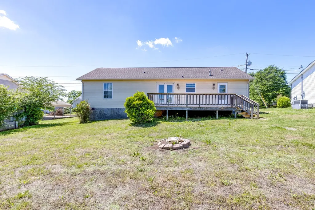 2109 Hollandale Circle Columbia TN 38401
