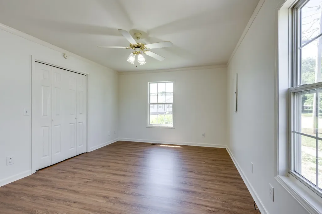 2109 Hollandale Circle Columbia TN 38401