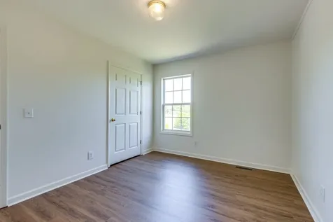 2109 Hollandale Circle Columbia TN 38401