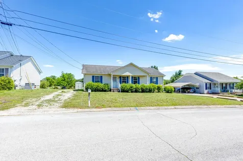 2109 Hollandale Circle Columbia TN 38401