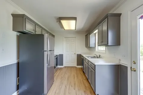 2109 Hollandale Circle Columbia TN 38401