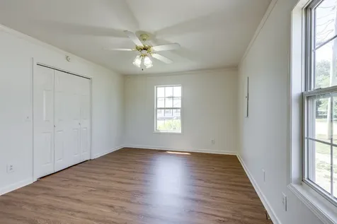 2109 Hollandale Circle Columbia TN 38401