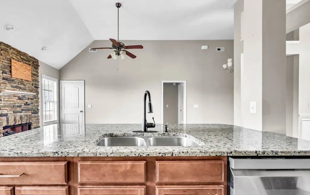410 River Heights Drive Clarksville TN 37040