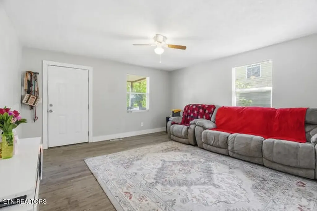 3807 Hampton Avenue Knoxville TN 37914