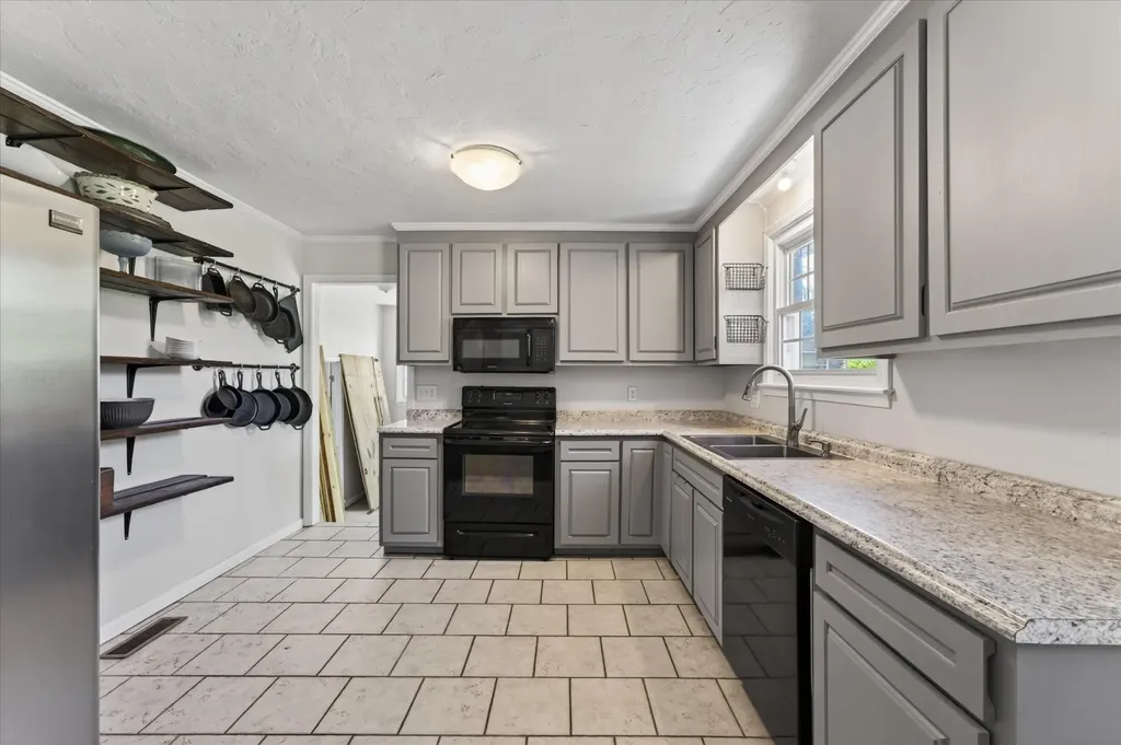 2706 W Copeland Court Clarksville TN 37042