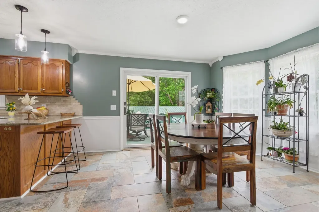 5159 Reeder School Road Greenbrier TN 37073
