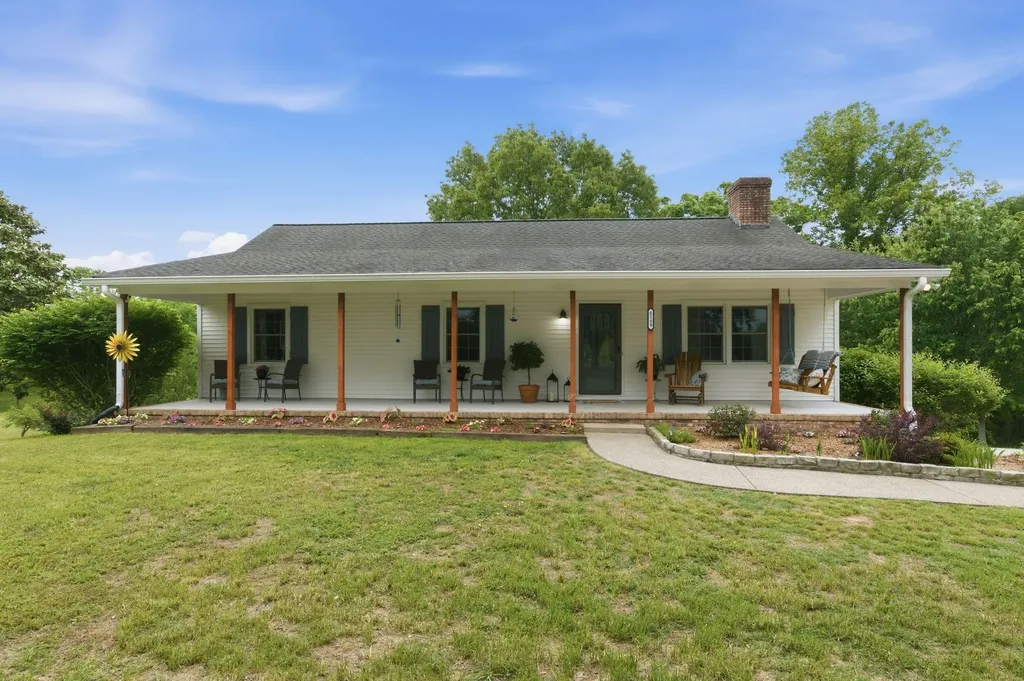 5159 Reeder School Road Greenbrier TN 37073