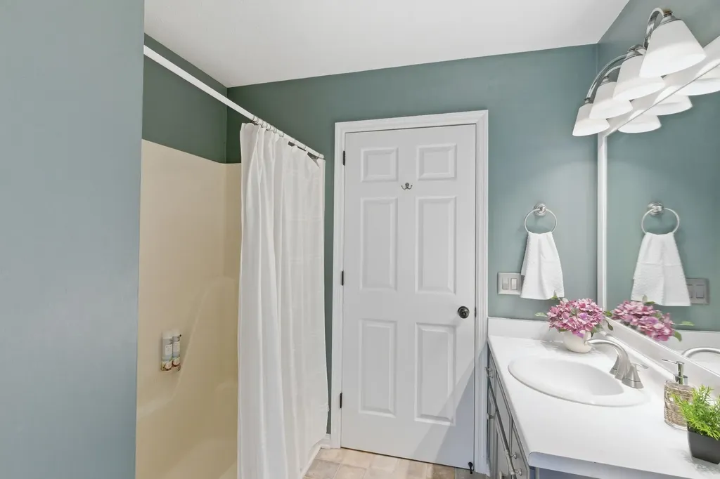 5159 Reeder School Road Greenbrier TN 37073