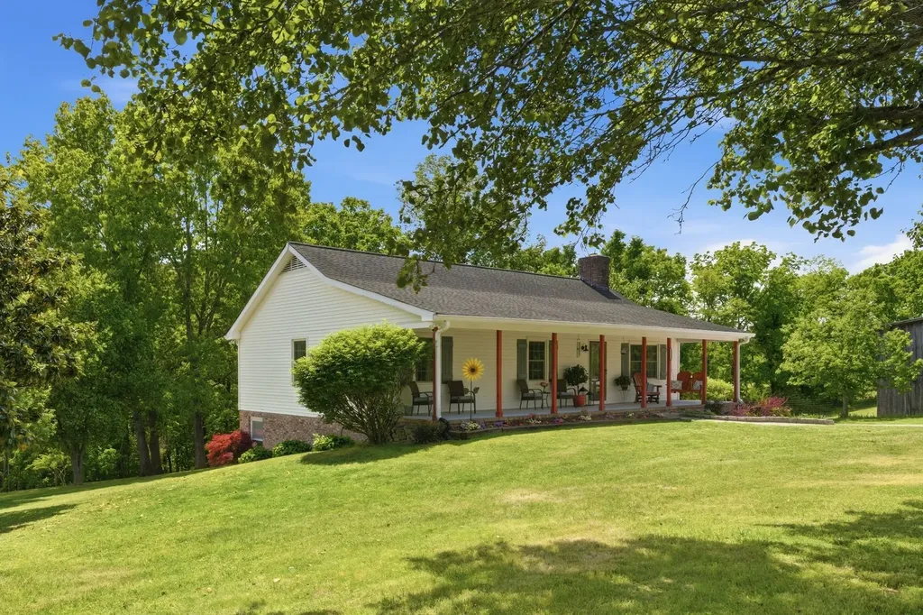 5159 Reeder School Road Greenbrier TN 37073