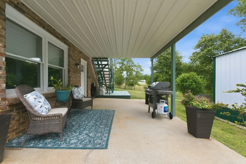 5159 Reeder School Road Greenbrier TN 37073