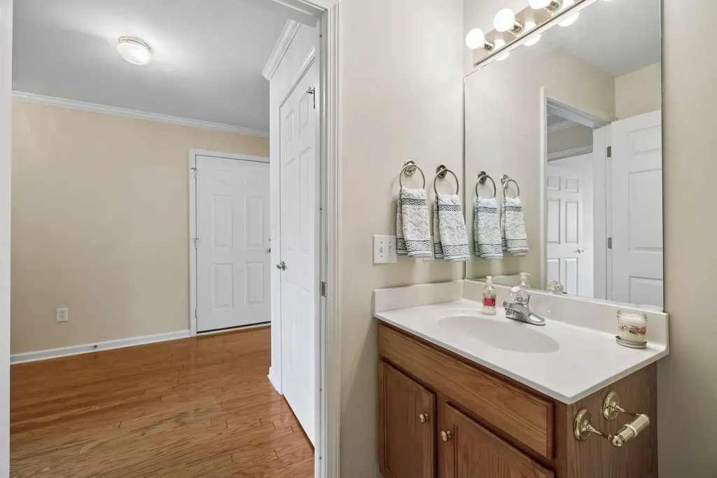 633 Forest Glen Circle Murfreesboro TN 37128