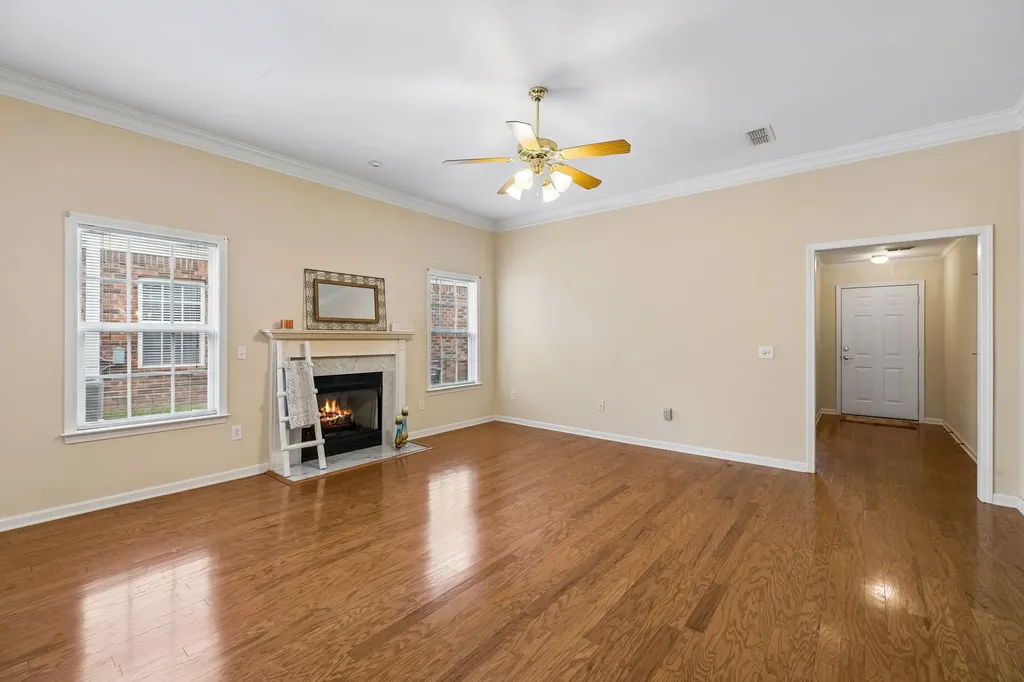 633 Forest Glen Circle Murfreesboro TN 37128