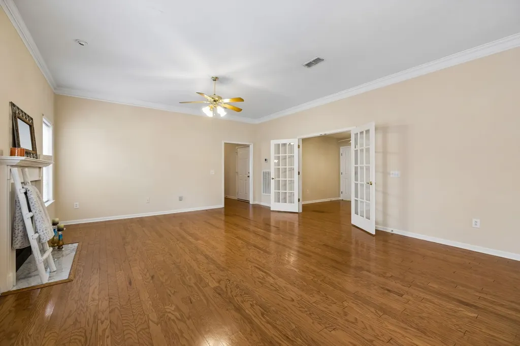 633 Forest Glen Circle Murfreesboro TN 37128