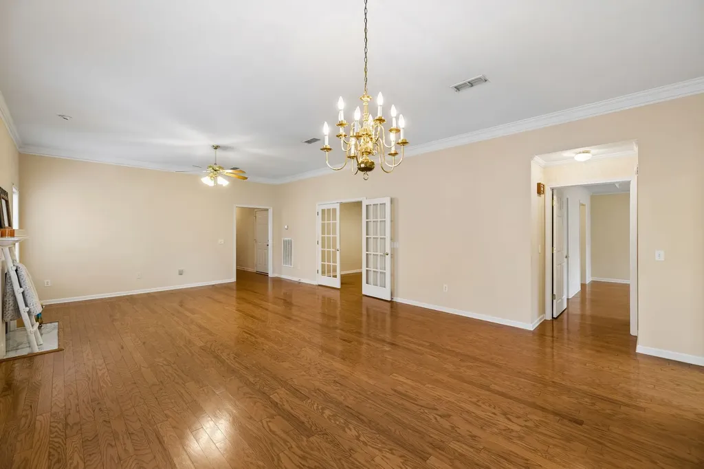 633 Forest Glen Circle Murfreesboro TN 37128