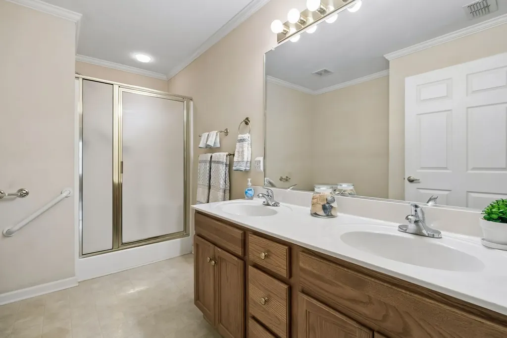 633 Forest Glen Circle Murfreesboro TN 37128
