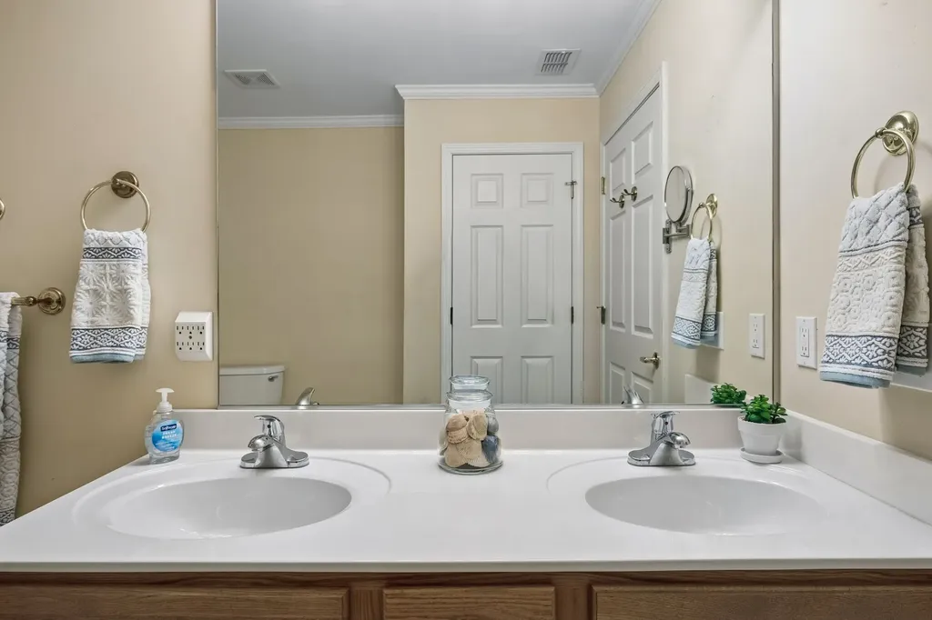 633 Forest Glen Circle Murfreesboro TN 37128