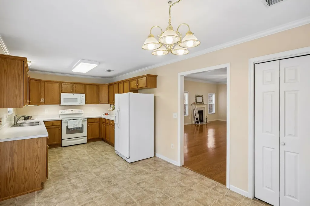 633 Forest Glen Circle Murfreesboro TN 37128