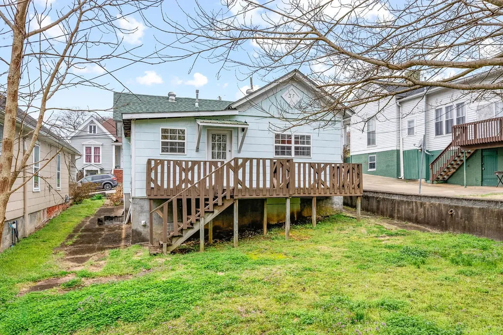407 S 2nd Street Clarksville TN 37040