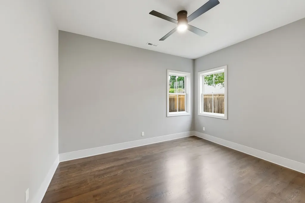 302 50th Ave, N Nashville TN 37209