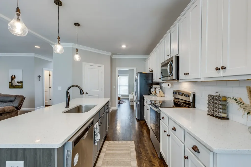 203 Waltons Way Spring Hill TN 37174