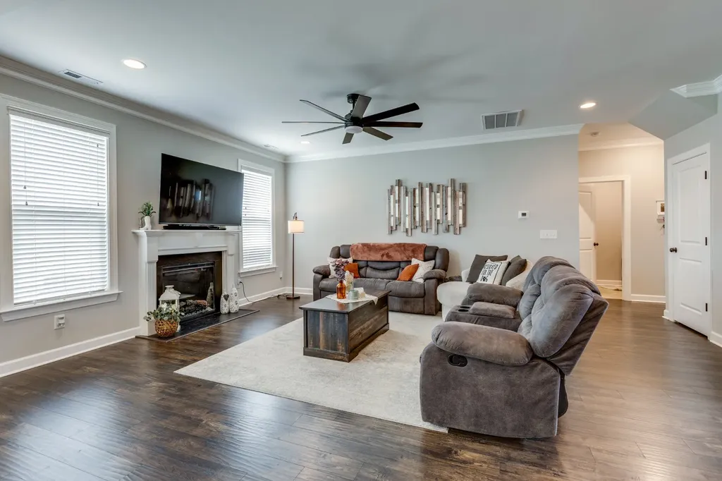 203 Waltons Way Spring Hill TN 37174