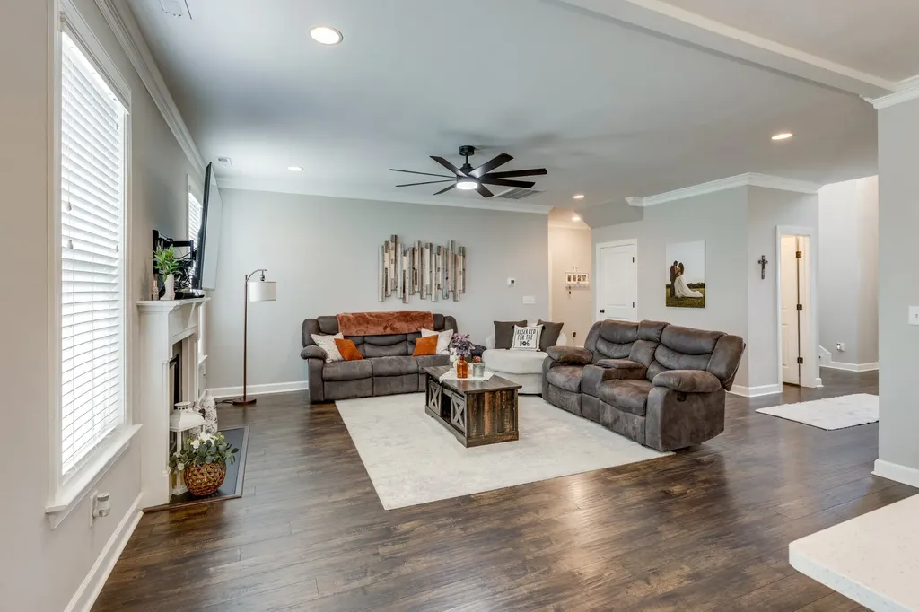 203 Waltons Way Spring Hill TN 37174